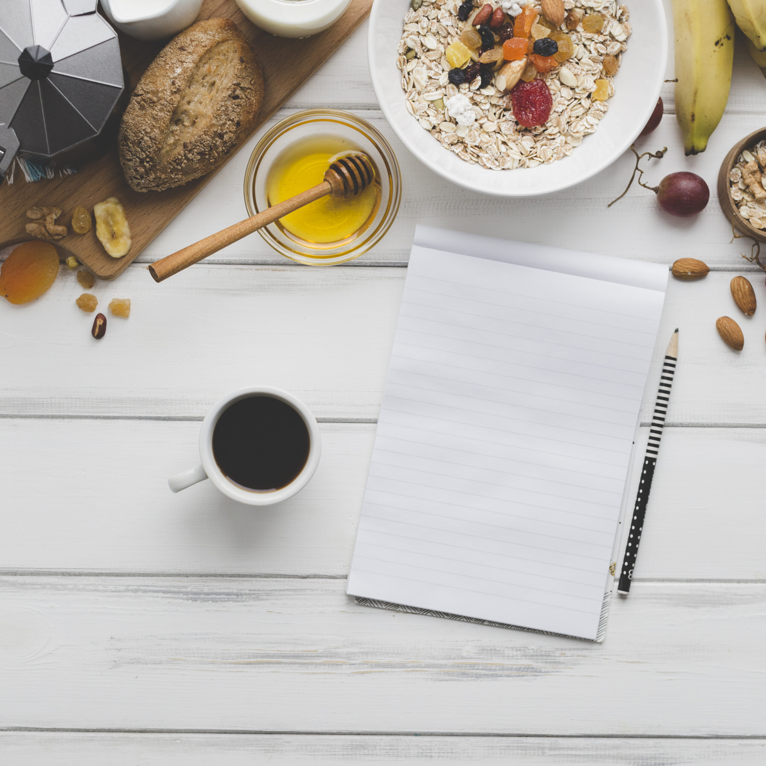 coffee-notebook-near-breakfast-food
